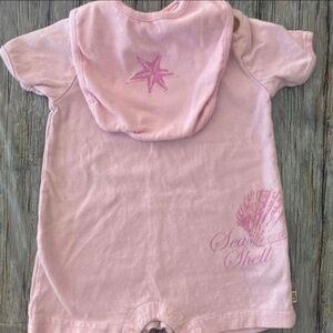 Infant & Baby Girl Size 3-6 Months Pink Organic Cotton Sea Baby Romper & Bib Set
